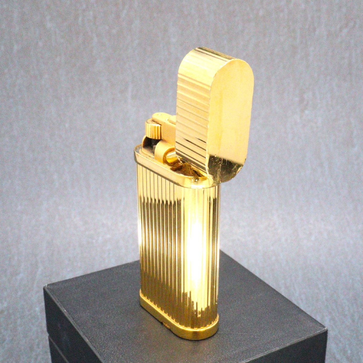 カルティエ ☆Cartier オーバル ゴールドガスライター 喫煙具 ※着火
