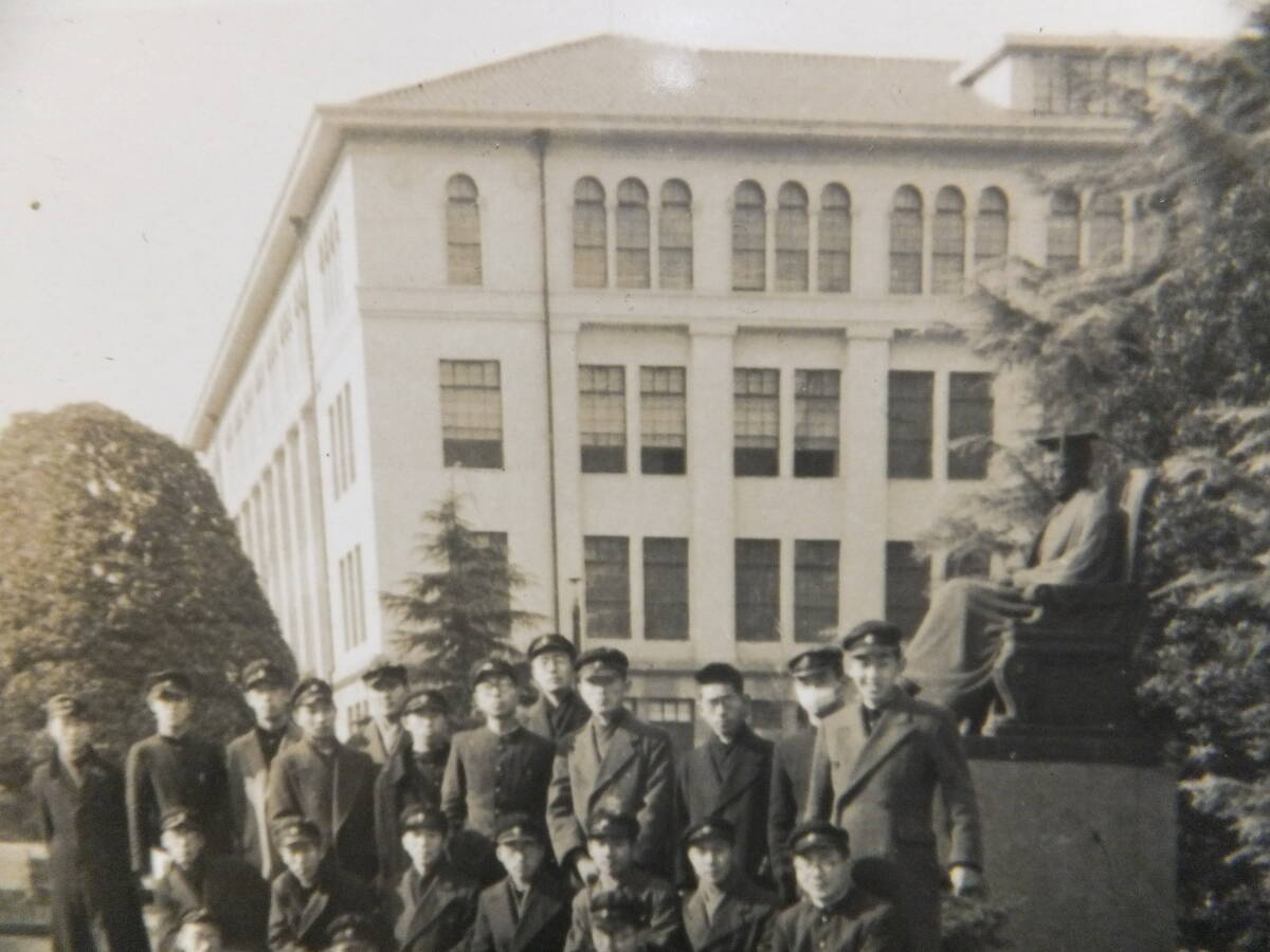 　＊②戦時 昭17~18 大隈重信像 早稲田(早大)学舎 古写真「大隈重信像と学舎 集合写真」早稲田大学 学徒出陣 第78振武隊 沖縄特攻出撃　＊_7