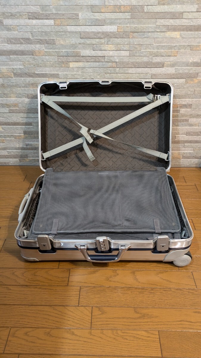 リモワ☆RIMOWA シルバーインテグラル フォルク限定 63L 2輪(リモワ