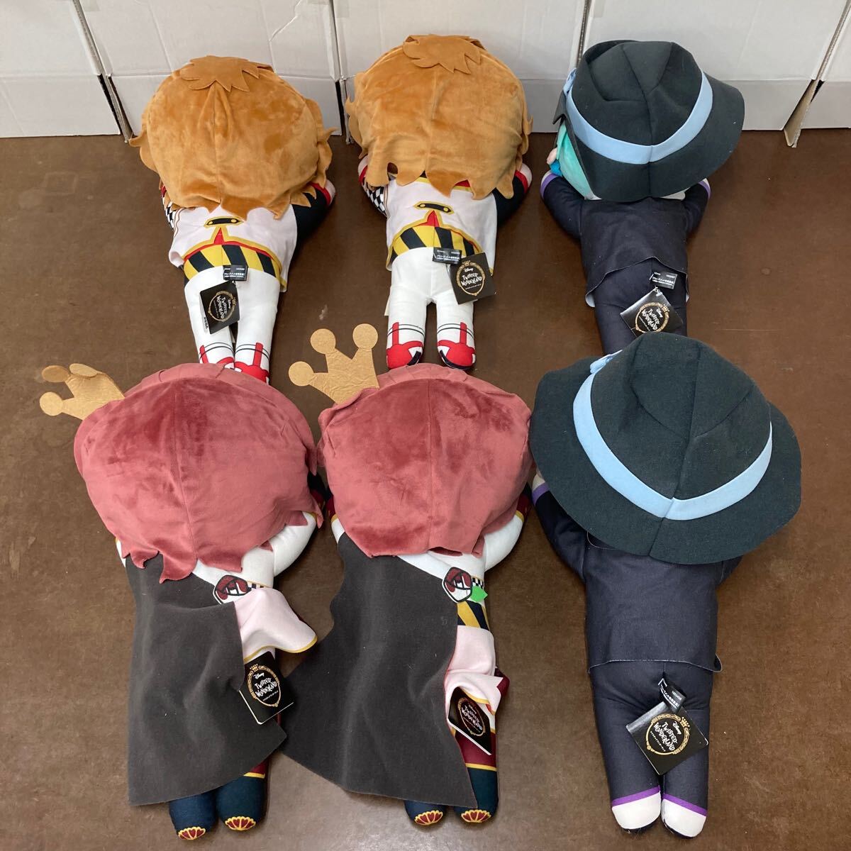 RR626) ディズニー ツイステッドワンダーランド メガジャンボ 寝そべり