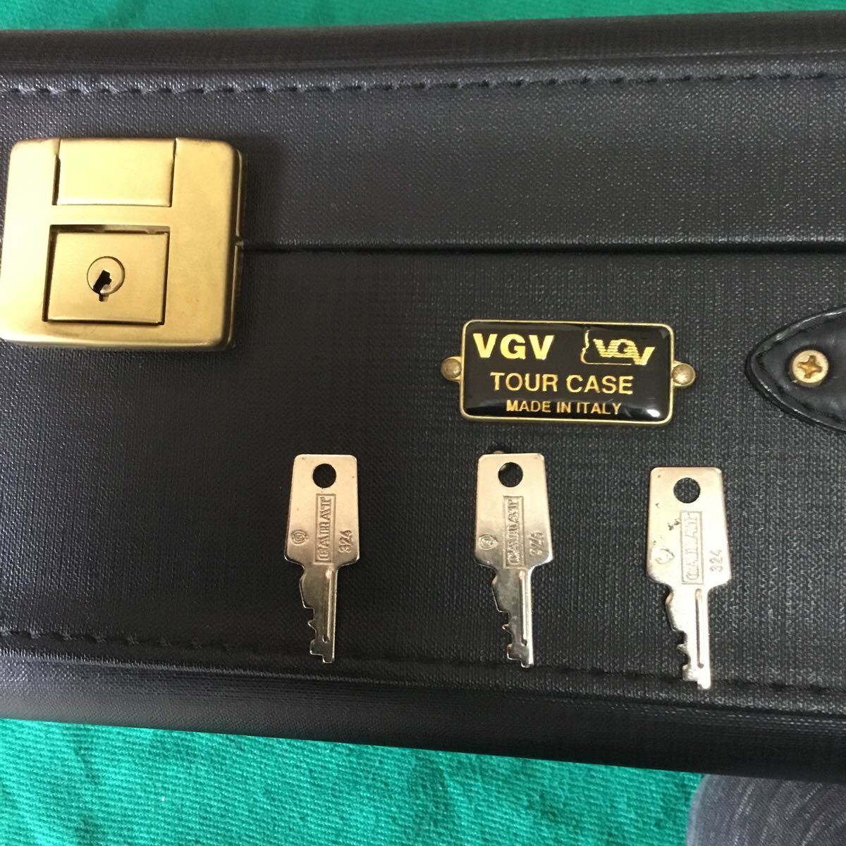 お洒落なイタリア製クラシックギター、フラメンコギター用ハードケース_2