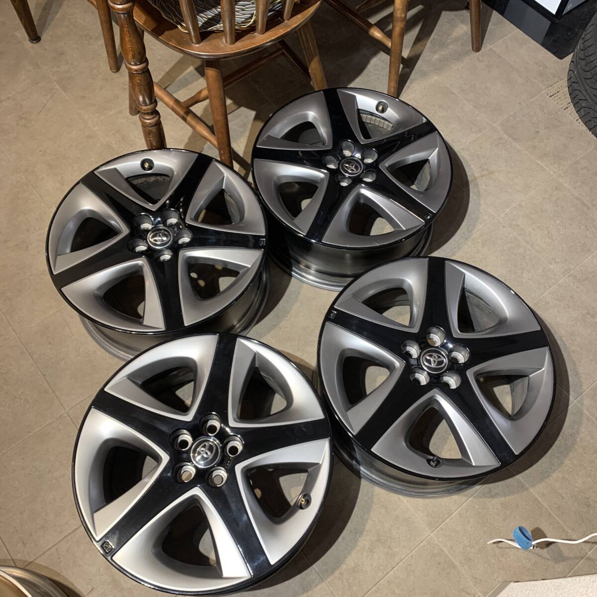 50プリウス後期Sツーリング純正ホイール USDM 流用(純正品)｜売買され 