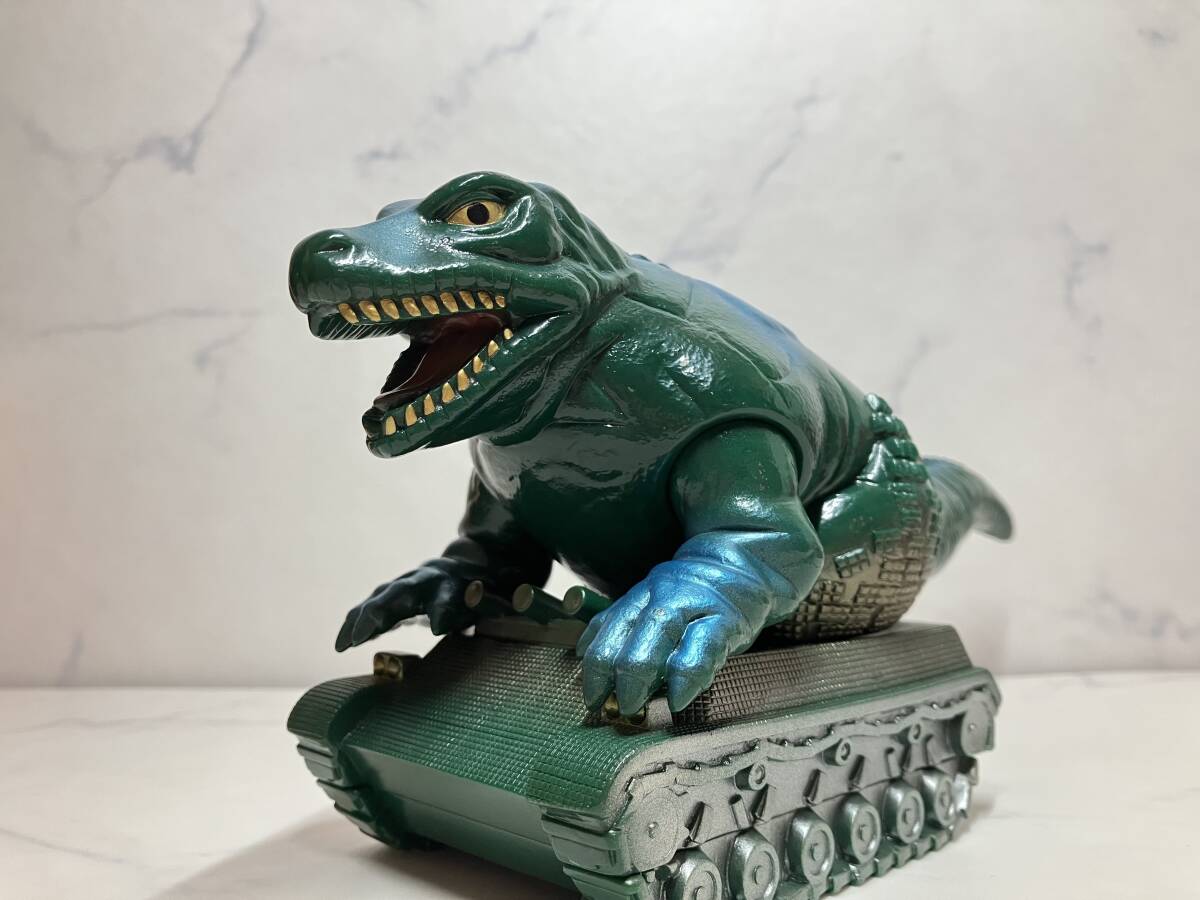 怪獣郷 恐竜戦車 恐竜戦車】怪獣郷 円谷コミュニケーションズ ソフビ 検 ブルマァク
