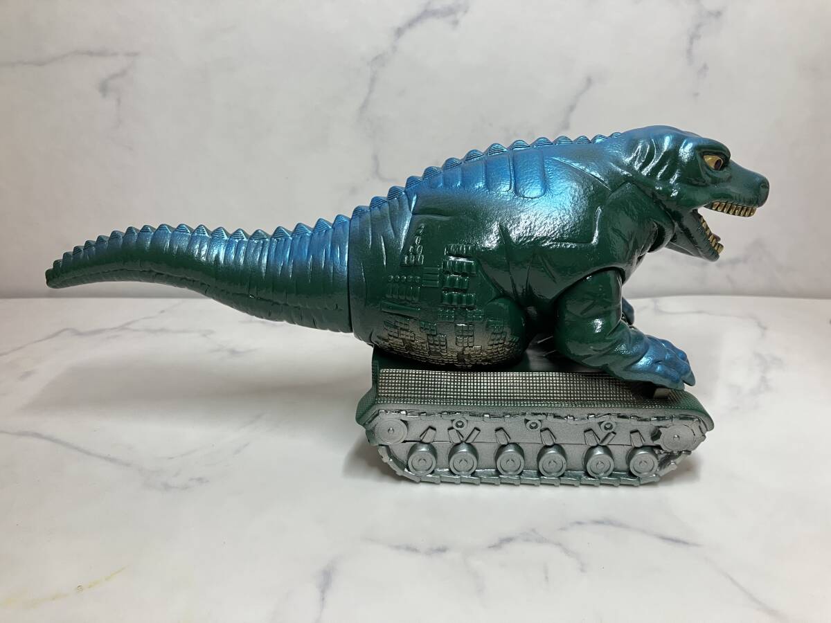 恐竜戦車】怪獣郷 円谷コミュニケーションズ ソフビ 検 ブルマァク