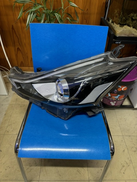 プリウスα　G,s　ZVW41　左ヘッドライト♪　プリウスアルファ_2