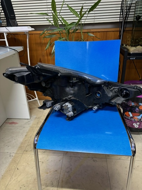 プリウスα　G,s　ZVW41　左ヘッドライト♪　プリウスアルファ_3