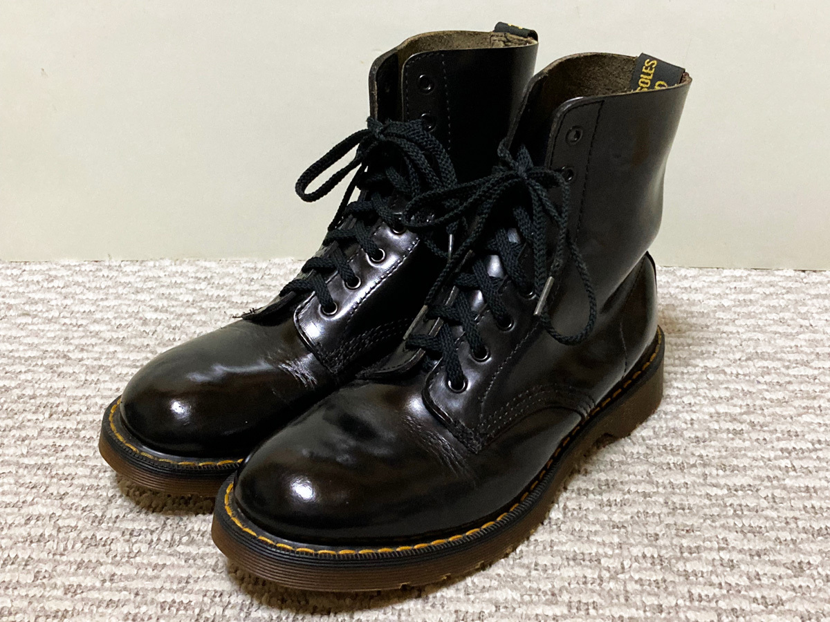 美品！生産終了！イングランド製！ドクターマーチン20ホールUK6