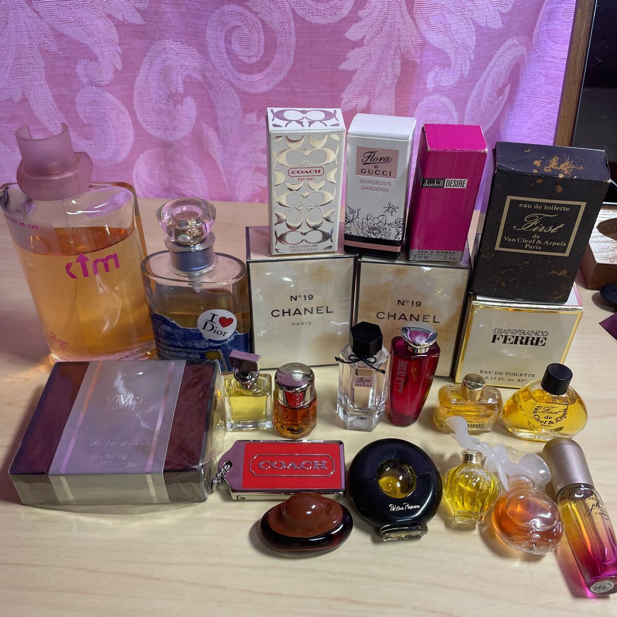 【1円スタート】 1スタ 香水 まとめて 大量セット フレグランス シャネル ヴァンクリーフ グッチ ディオール ニナリッチ エスティローダー_1