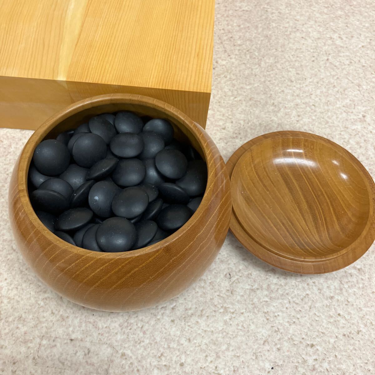 碁笥（棋子盒） 公式黒木碁石店 日向特製蛤碁石・本榧碁盤の 囲碁 