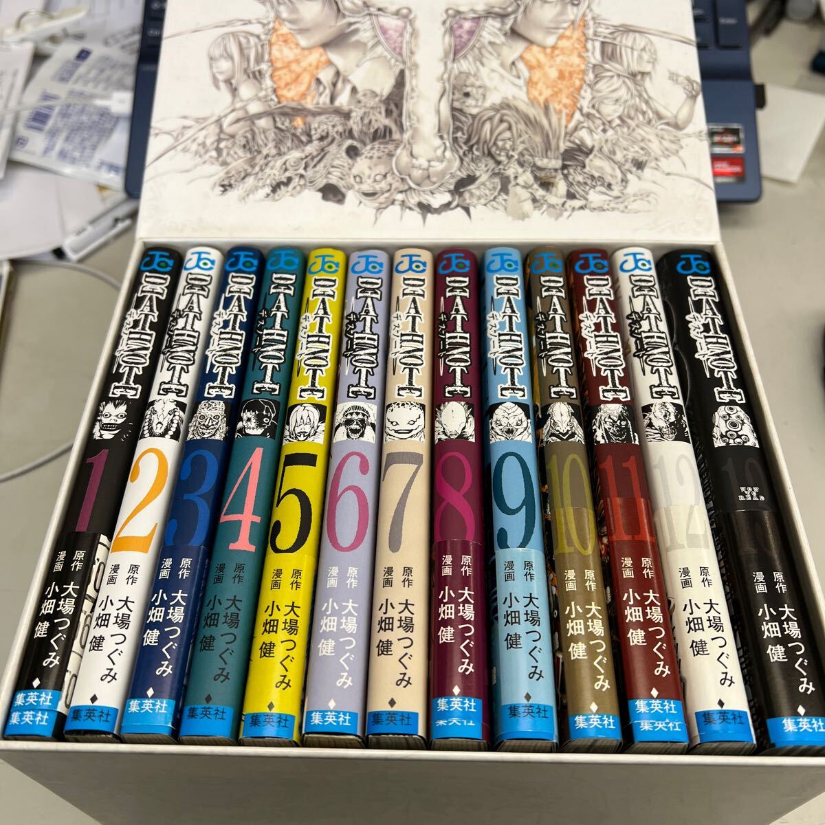 DEATH NOTE 　デスノート全１３巻セ ット 収納BOX付き　Lカード付 デスノート 全13巻セット 大場つぐみ 専用ケース入り、店頭買取品