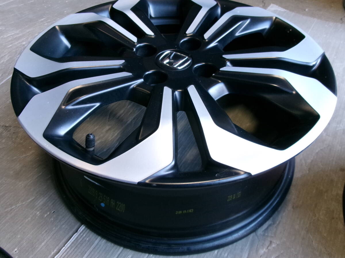 ホンダ】GR系(GR6,GR8) フィットクロスター 純正アルミホイール 16x6J
