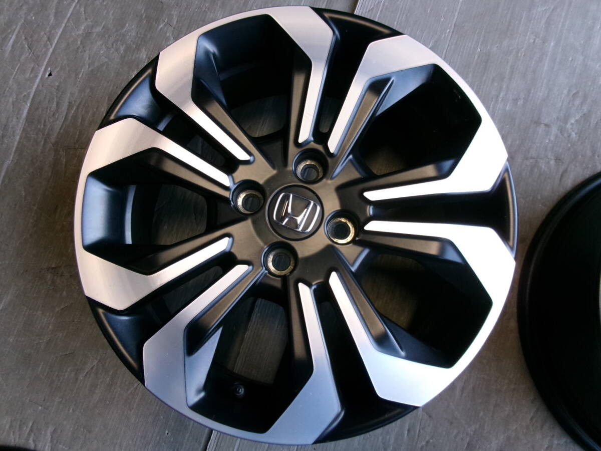 ホンダ】GR系(GR6,GR8) フィットクロスター 純正アルミホイール 16x6J