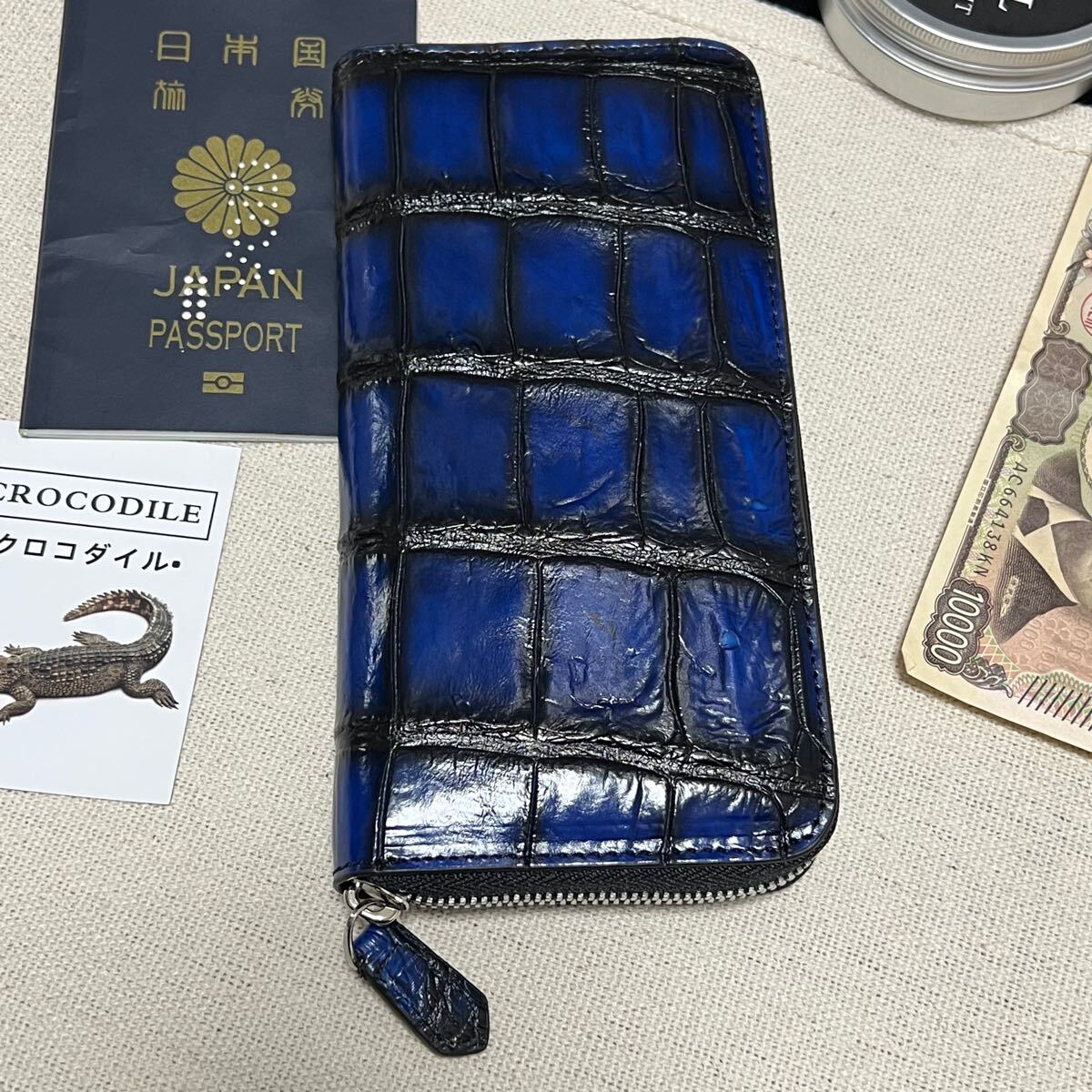 実物一枚革 珍しい最高級藍色 クロコダイル財布 艶あり ラウンド