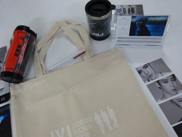 1円～ JYJ 豪華16点 トートバッグ タンブラー 等 おまけ付 0283_3