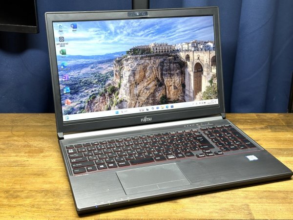 富士通 LIFEBOOK E756⁄M Win11 pro 24H2 Pro SSD240GB メモリ8GB