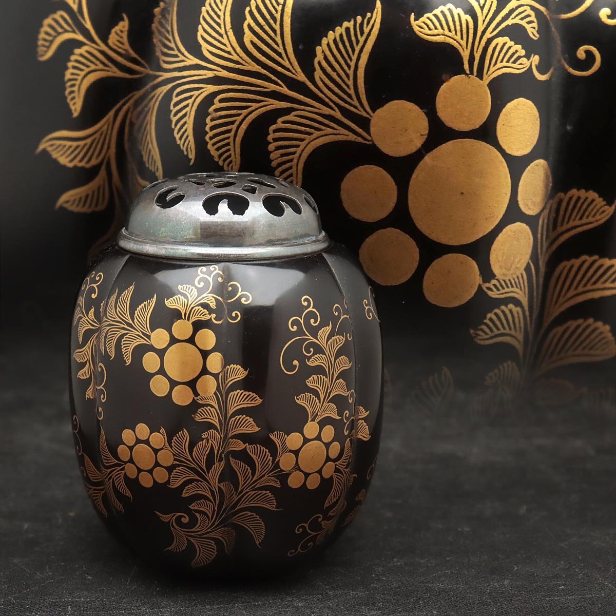 □W-4238□時代物 木製 御櫃 おひつ 漆塗 漆器 飯櫃 朱塗り剥げ