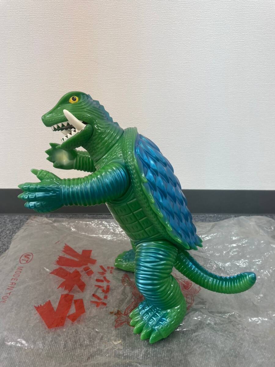 限定品 ジャイアント ガメラ ソフビ フィギュア ⑪(ガメラ)｜売買され