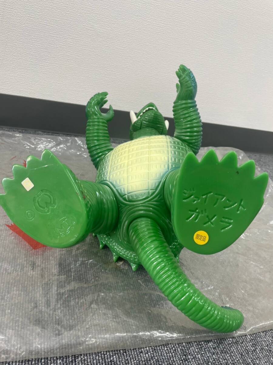 限定品 ジャイアント ガメラ ソフビ フィギュア ⑪(ガメラ)｜売買され