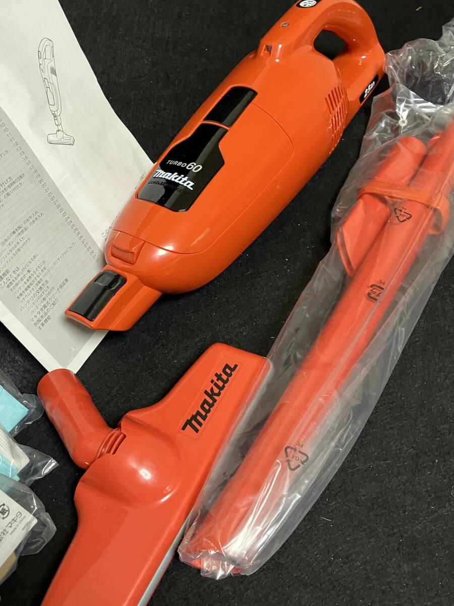 Φ makita マキタ 充電式クリーナー CL113FD 282603 【公式通販】