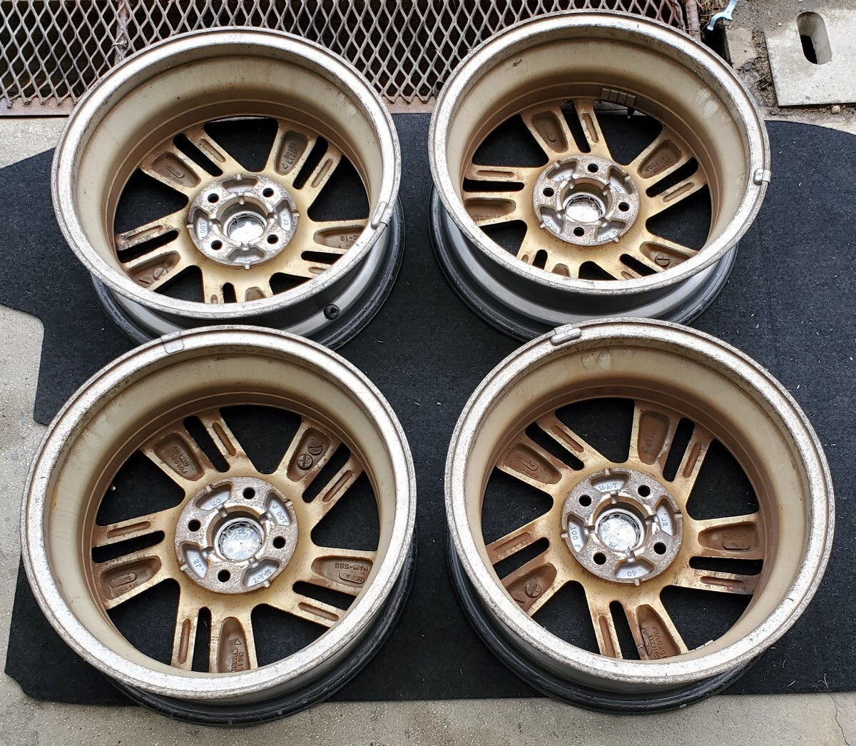 日産　オーテック　15インチ　PCD100　4H　5.5J　+40　アルミホイール4本　メッキ AUTECH PCD100 15インチ 日産E12ノート純正オーテック off+40 ノート純正ホイール