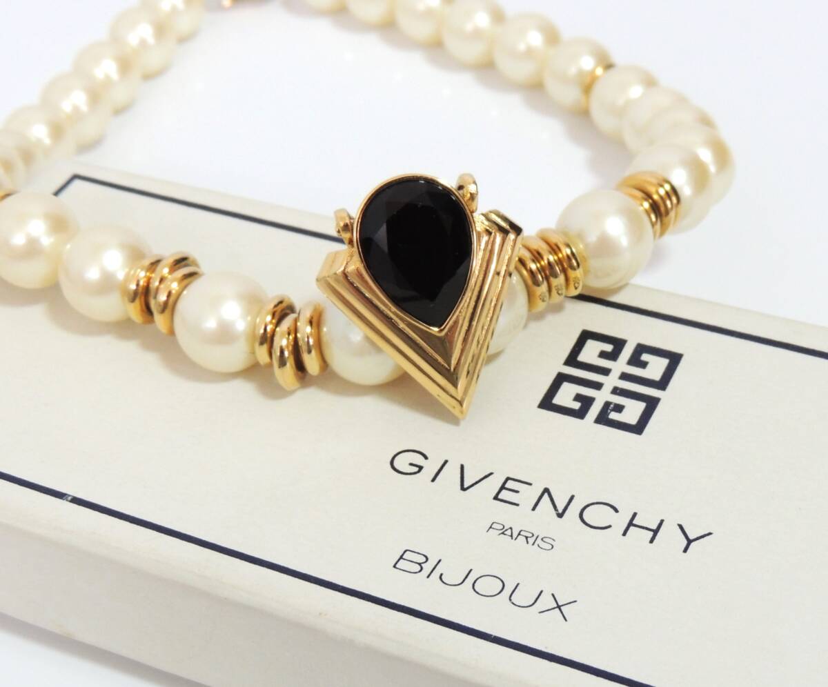 □ GIVENCHY ジバンシィ フェイクパール ネックレス ヴィンテージ 
