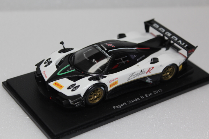 1/43 スパーク パガーニ ゾンダ Pagani Zonda R Evo 2012 ミニカー