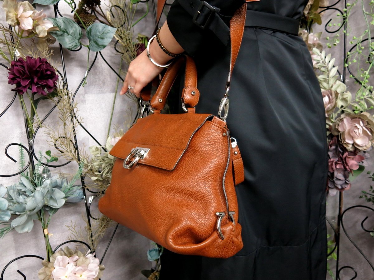 ○超美品○Salvatore Ferragamo フェラガモ○ガンチーニ○カーフ 