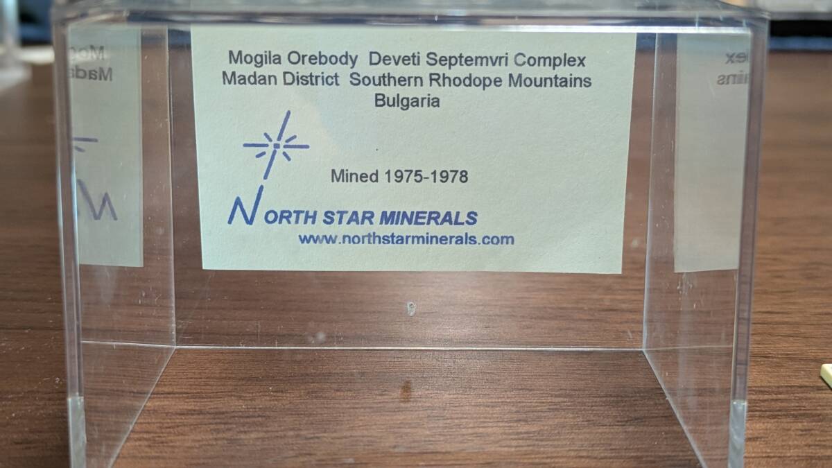 不明鉱物 mogila orebody deveti septemvri complex madan district southern rhodope mountains bulgaria_2