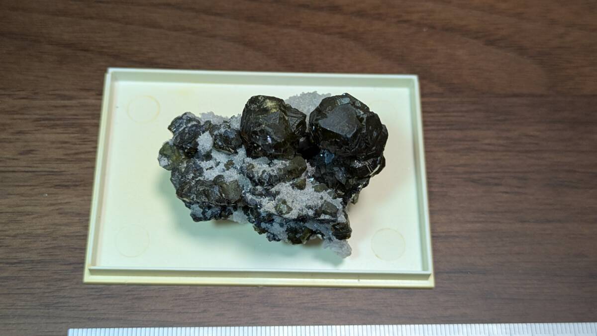 不明鉱物 mogila orebody deveti septemvri complex madan district southern rhodope mountains bulgaria_6