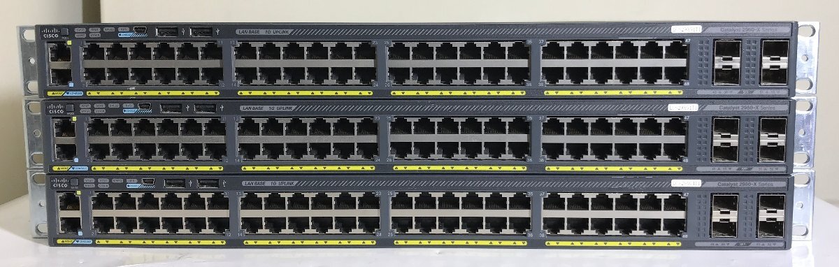 【埼玉発】【CISCO】Catalyst 2960-Xシリーズスイッチ　 WS-C2960X-48TS-L v04　★3台セット★起動確認、初期化済★　(9-4755)
