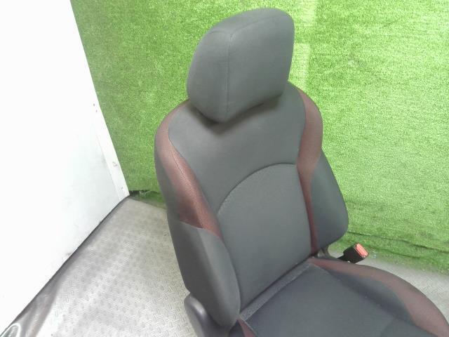 日産(NISSAN)※同梱不可※ジューク YF15 ドライバーシート 運転席シート 品番 87105-1KA1A ジューク | 通気性 DBA-YF15 ジューク(シートクッション|アクセサリー):車用品 全車種対応