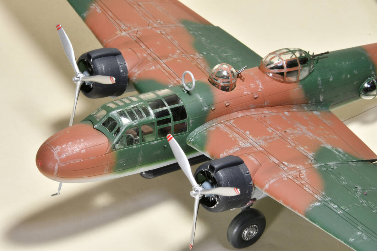 プラモデル完成品★日本海軍９６式陸上攻撃機２２型、雷装★ハセガワ１／７２_5