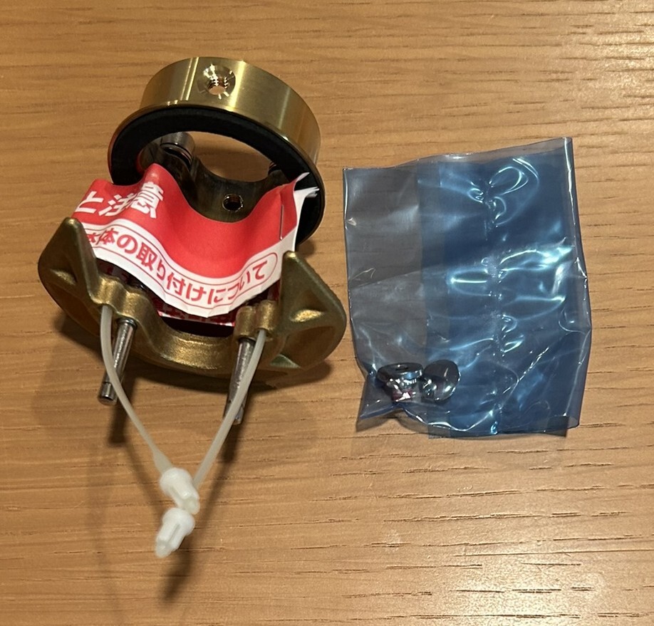 TOTO キッチン水栓 シングル混合水栓 / TKS05301J / 美品 / キッチンに設置する台座は新品 TOTO TKS05301J GGシリーズ キッチンワンホールシングルレバー混合水栓 キッチン用台付シングル混合水栓(エコシングル 生活堂