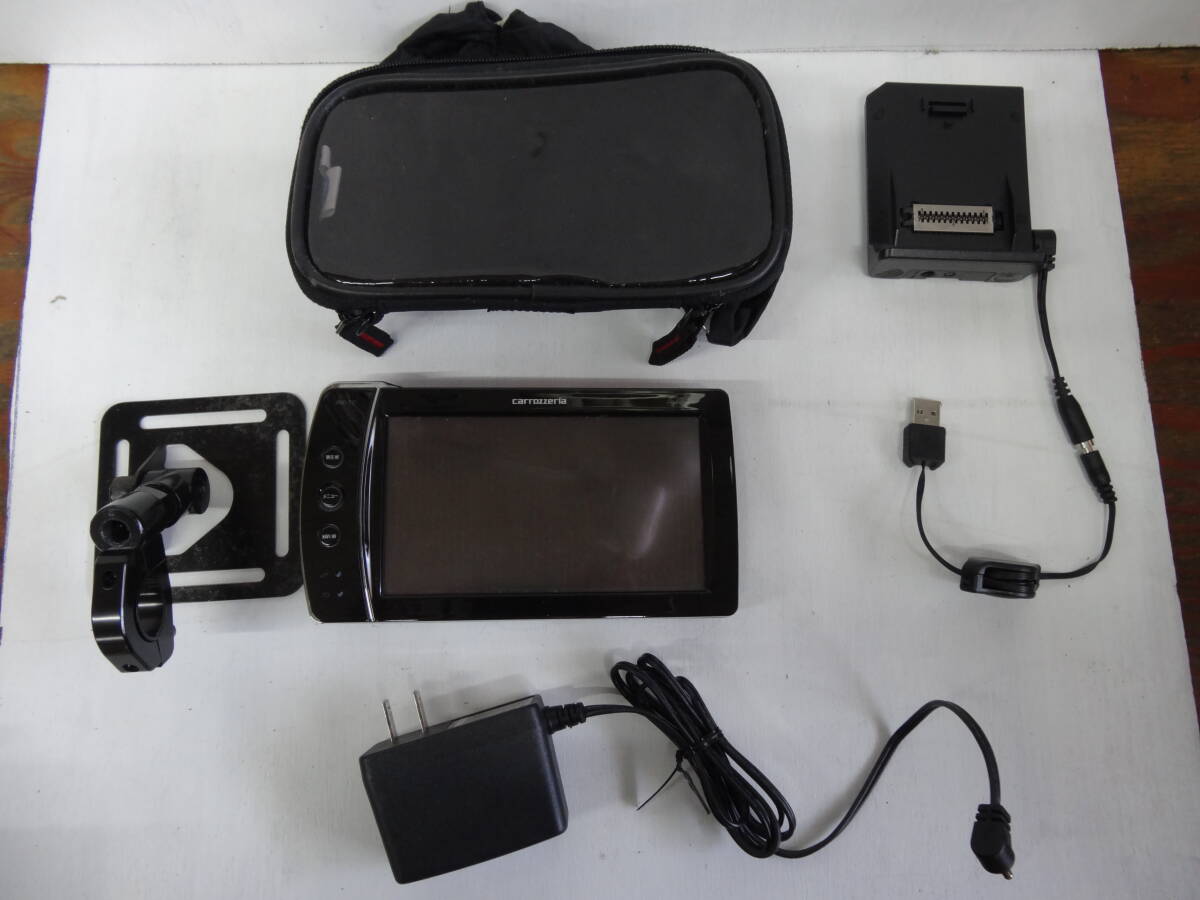 パイオニア　ポータブルナビ　AVIC-T77_1