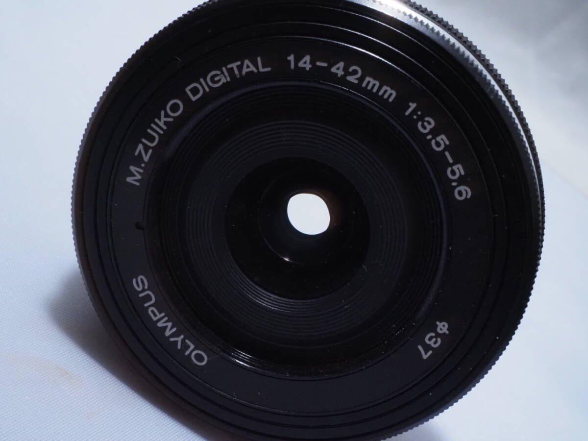 OLYMPUS 電動式パンケーキズームレンズ M.ZUIKO DIGITAL ED 14-42mm F3 