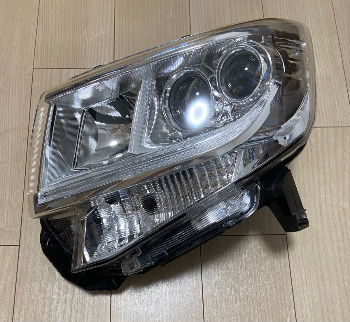 タント　カスタム　LA600S LED ヘッドランプ ヘッドライト KOITO 左　研磨済み　81185-B2030 100-51392_1