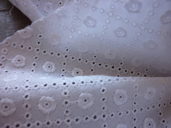 生地**9.55m♪オールレース地プチローズコットンローン布地/しろ