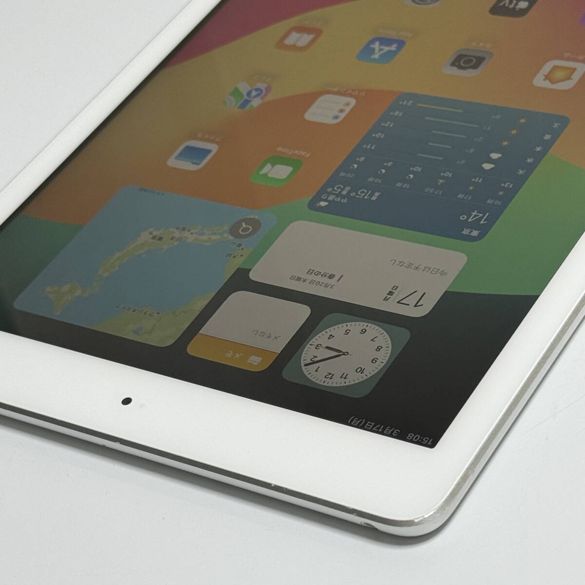 Apple iPad (第6世代) シルバー 32GB MR7G2J/A Wi-Fiモデル iOS17.7.5 Apple iPad (第6世代) シルバー 32GB MR7G2J/A Wi-Fiモデル iOS17.7.5