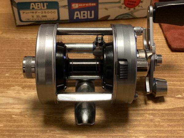 【エドワード 】ABU アブ　アンバサダー　2500C エビス ABU アンバサダー 2500C グリーン お見逃しなく！ ▽〇USED〇〇