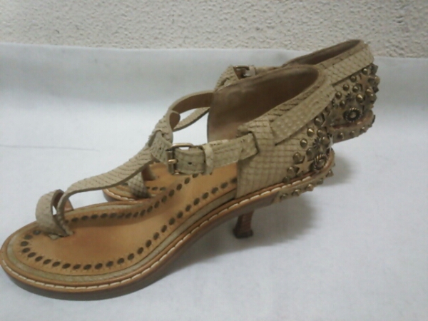 ♪ジバンシィ サンダル/ベージュ色/星スタッズ/GIVENCHY