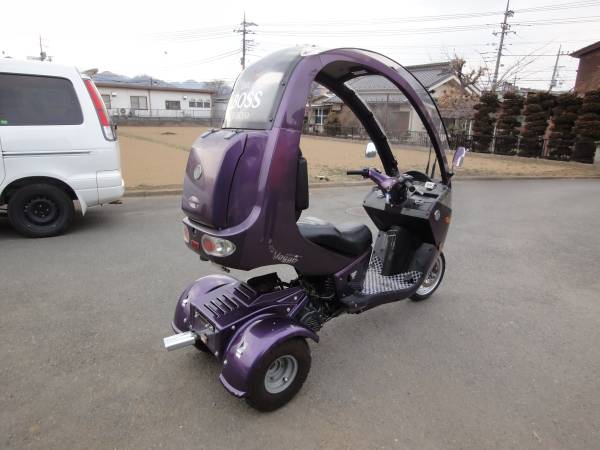 屋根付きトライク シンユウ ヴォーグ150ZK ちょっと難有り