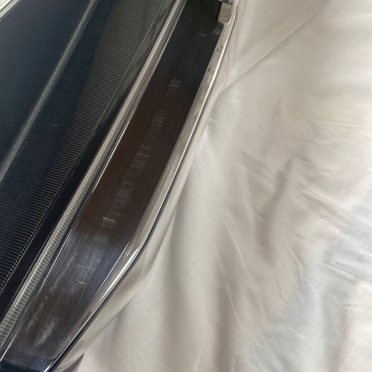 ホンダ　N-BOX カスタム JF3 右テールランプ_4