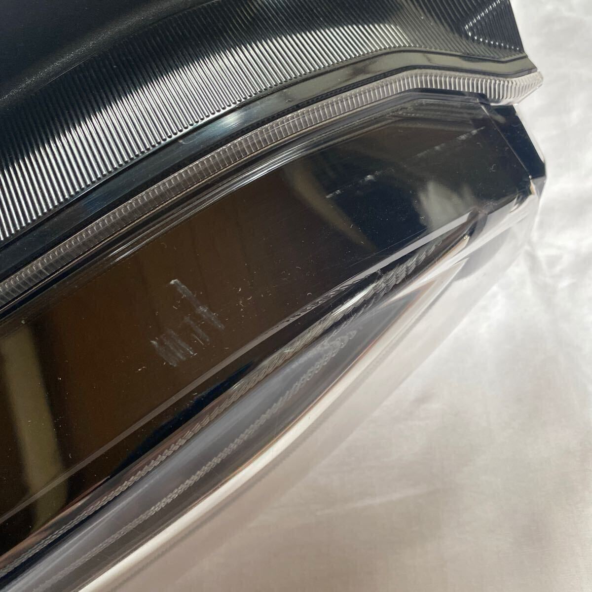 ホンダ　N-BOX カスタム JF3 右テールランプ_6