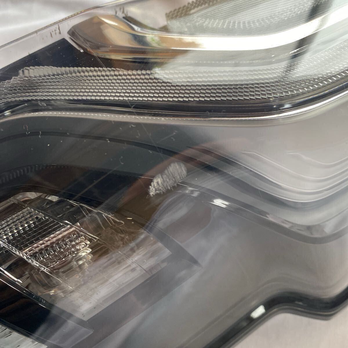 ホンダ　N-BOX カスタム JF3 右テールランプ_7