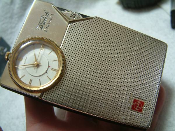 アンティークラジオ、ナショナル　T-91　時計つき　ジャンク扱。