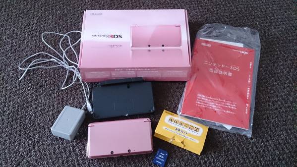 美品！動作確認済み★任天堂３ＤＳ本体★ミスティピンク★