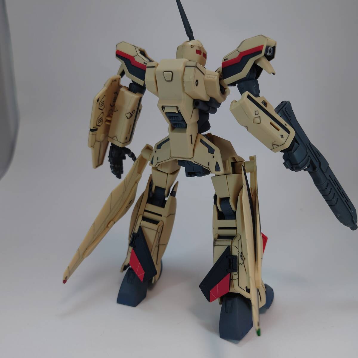 HG YF-19部分塗装済完成品_3