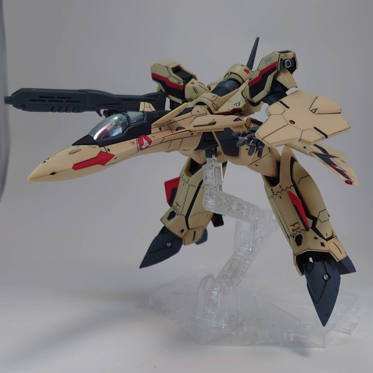 HG YF-19部分塗装済完成品_4