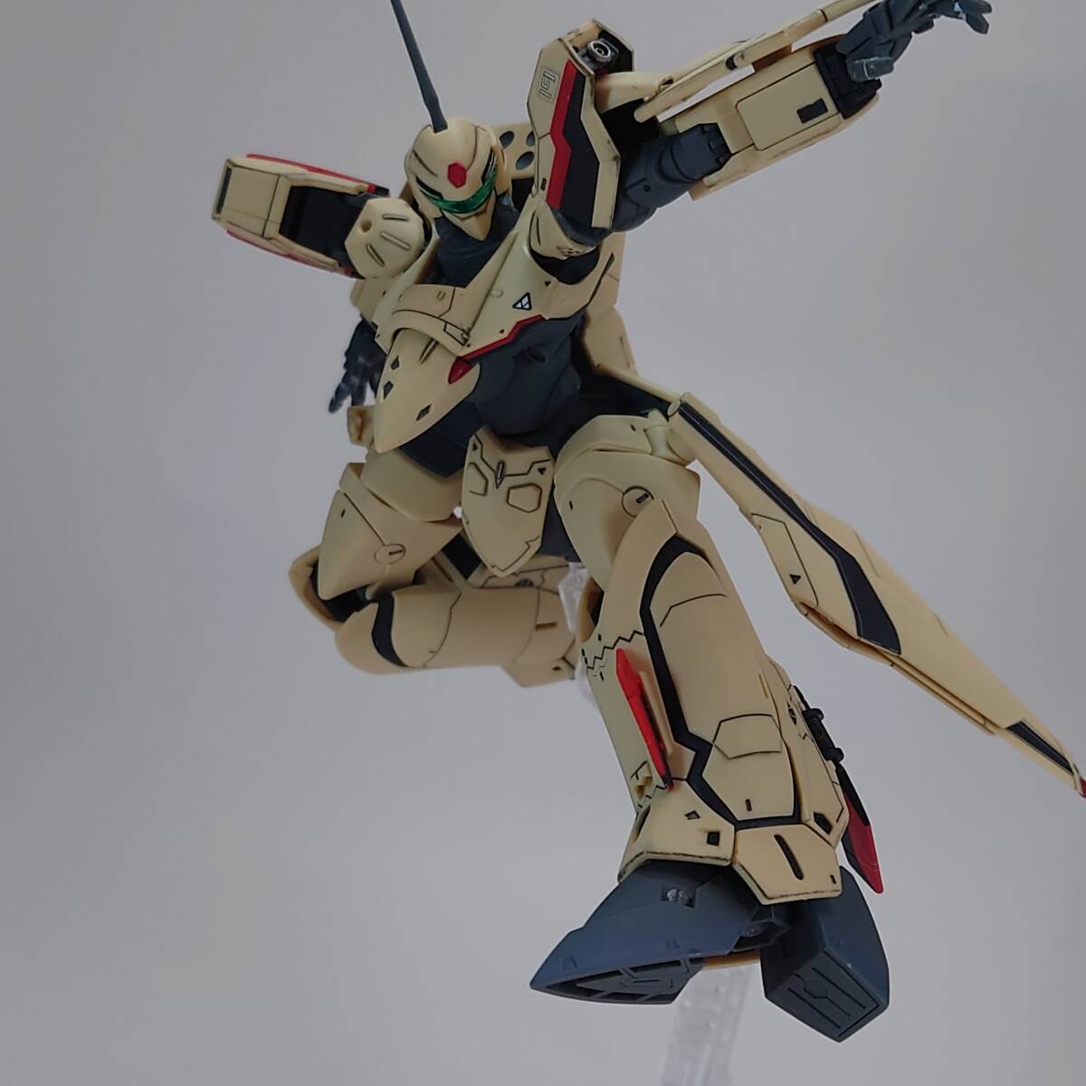 HG YF-19部分塗装済完成品_9