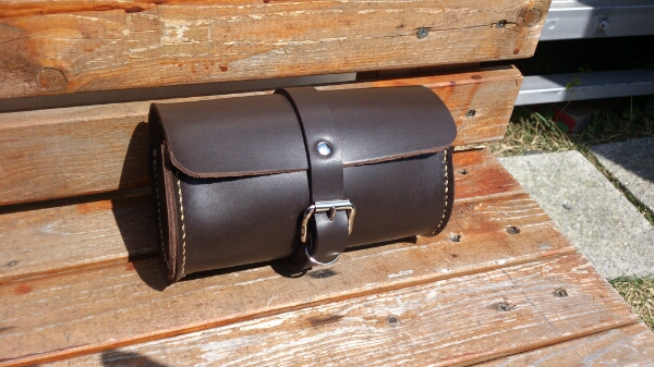 ツールバック ミニ 牛革 焦げ茶色